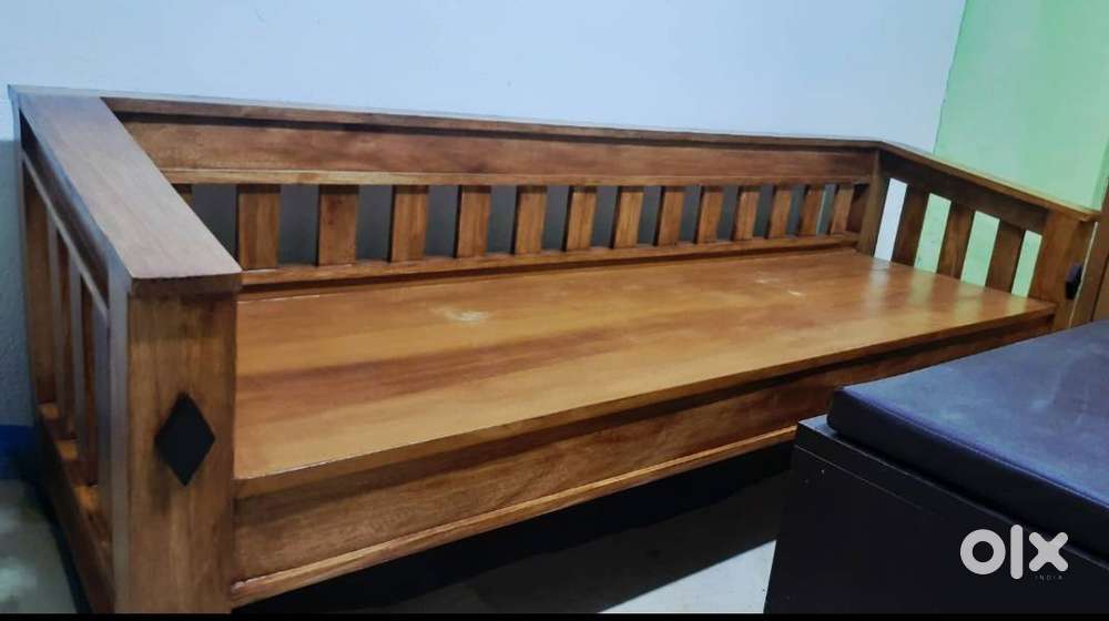 NEW WOODEN SOFA FOR SALE