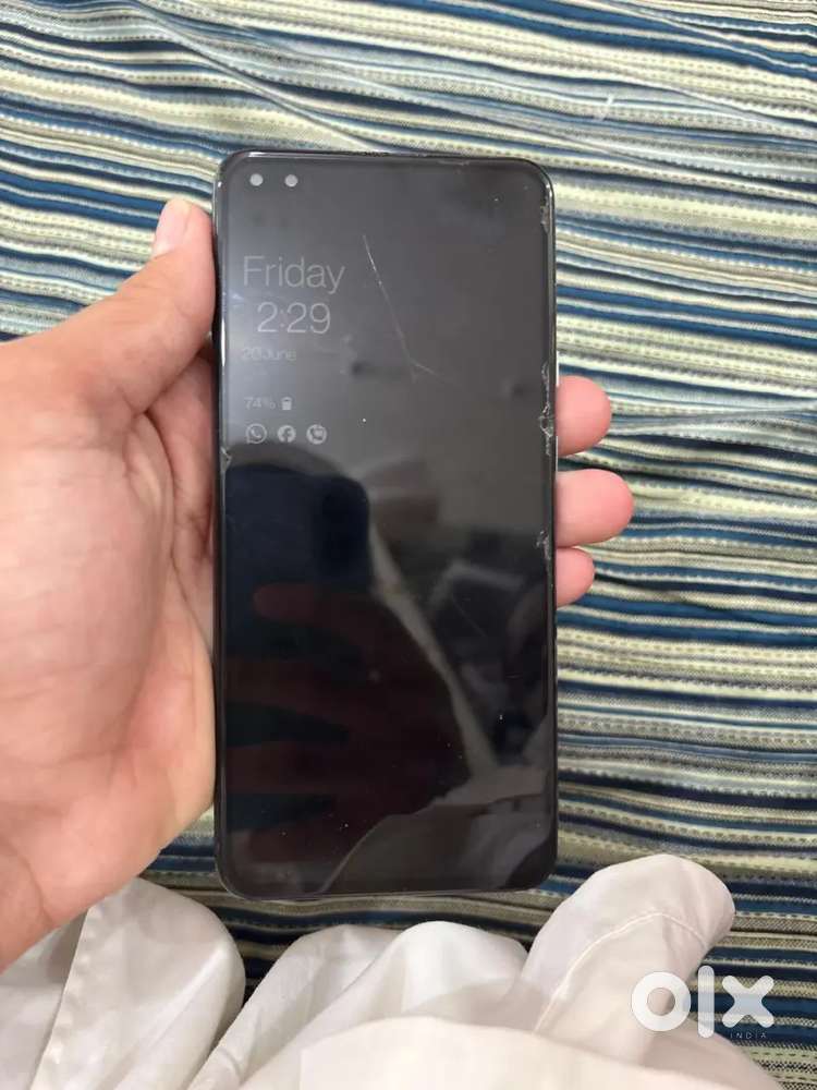 OnePlus nord back panel damge