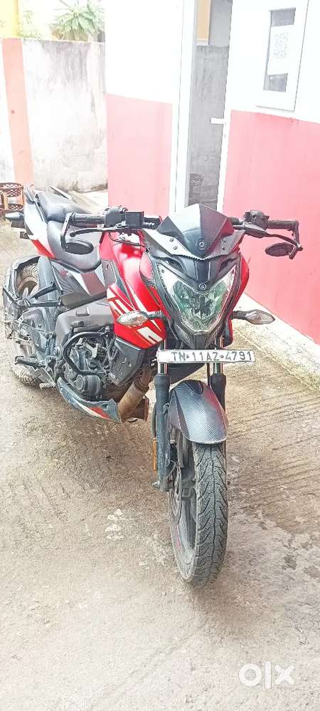 PULSAR NS125