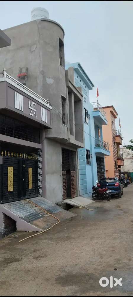 मंगला चौक से 900 मीटर अंदर प्लॉट घर दोनों उबलब्ध