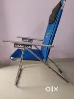 EASY/STUDY FOLDING CHAIR