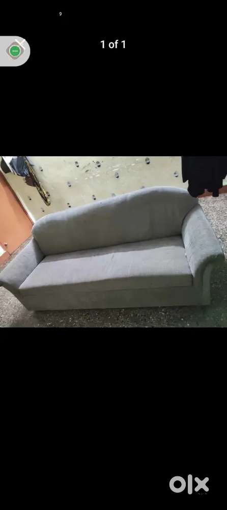 Sofa ghar change kare hai isliye sel kar raha hun