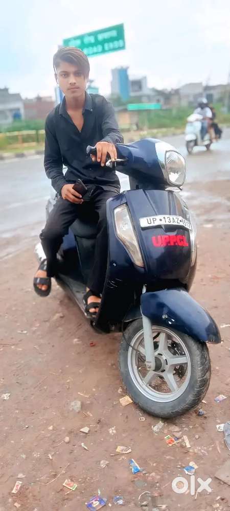 Isha haam pasch raha h kami kuch nahi h bas bike la raha h new
