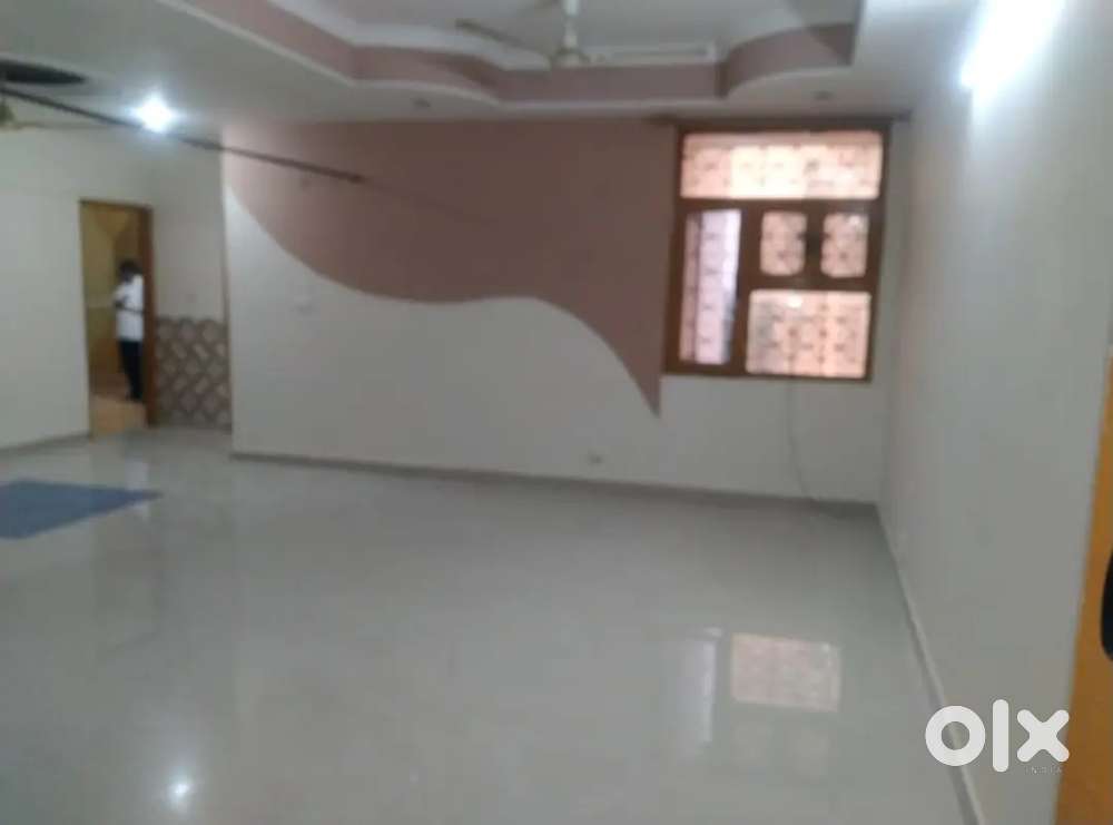Indipendent without owner 3bhk flat simla bypass politechnic k pass