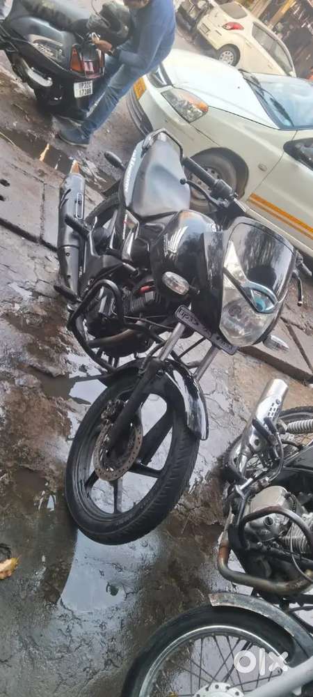 Good condition 1st owner koi kaam nhi hai gadi ingen se best hai