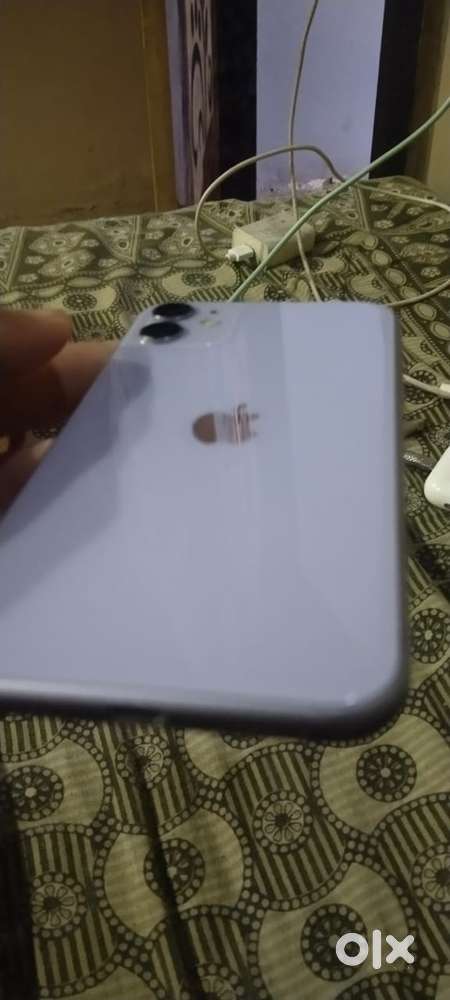 I phone 11 64 gb