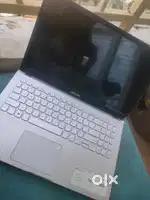 ASUS Vivobook 15