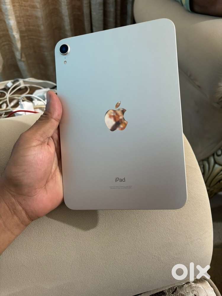 Mint condition IPAD Mini 6th gen 256 GB