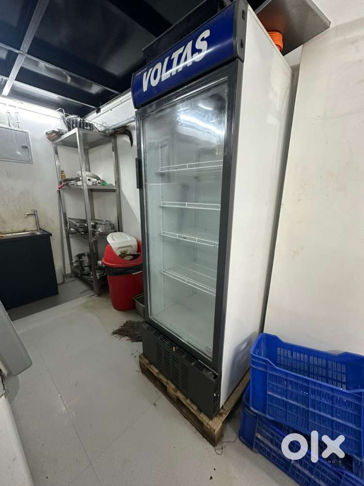Voltas 420 Ltr VC Cooler / Display Fridge