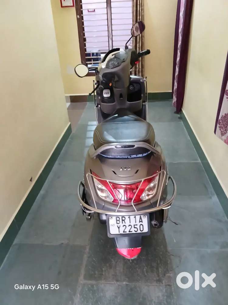 Well maintained scooty