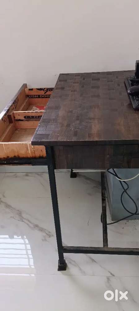 Study Cum Computer Table