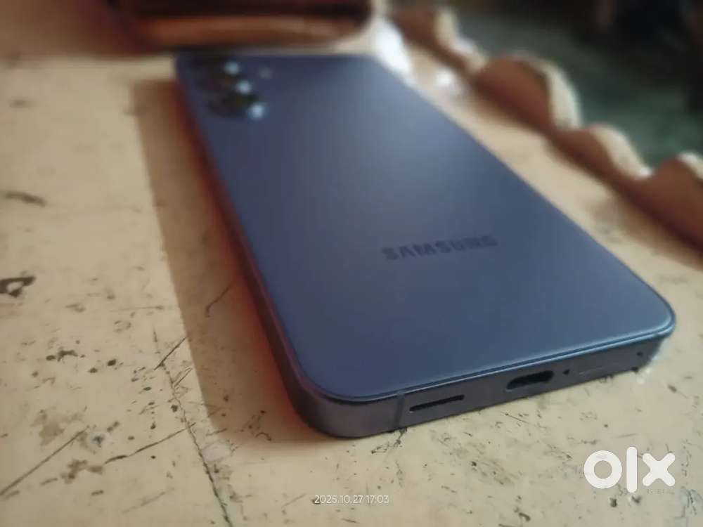Samsung Galaxy S24 5G AI Smartphone(Cobalt Violet, 8GB, 128GB Storage)