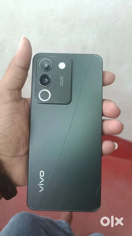 Phone acha h 7 month old h