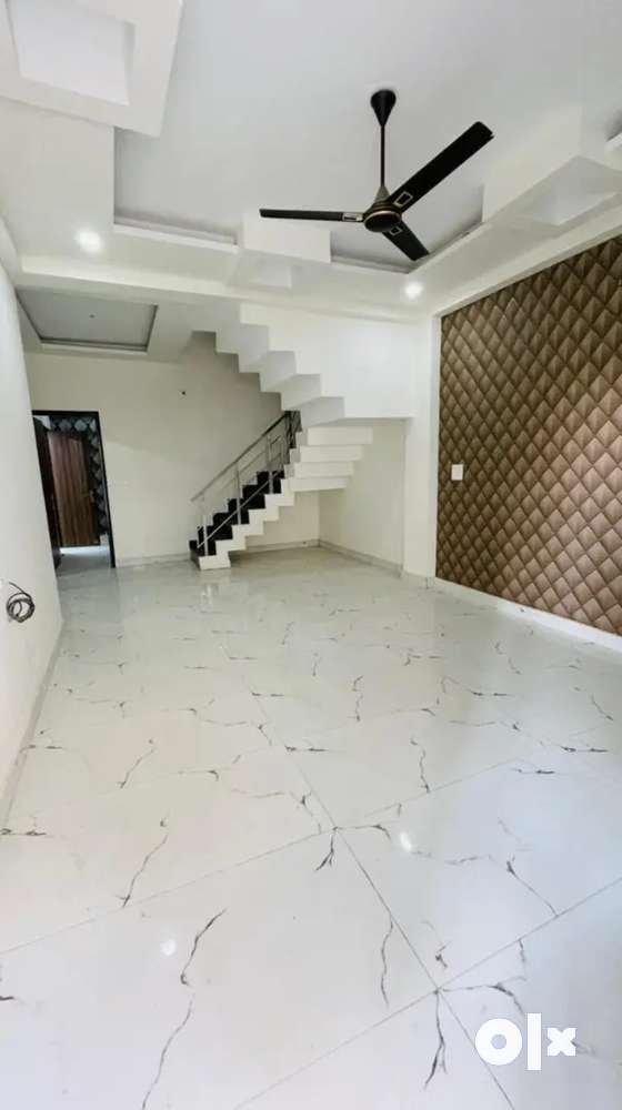4bhk semifurnished villa for rent