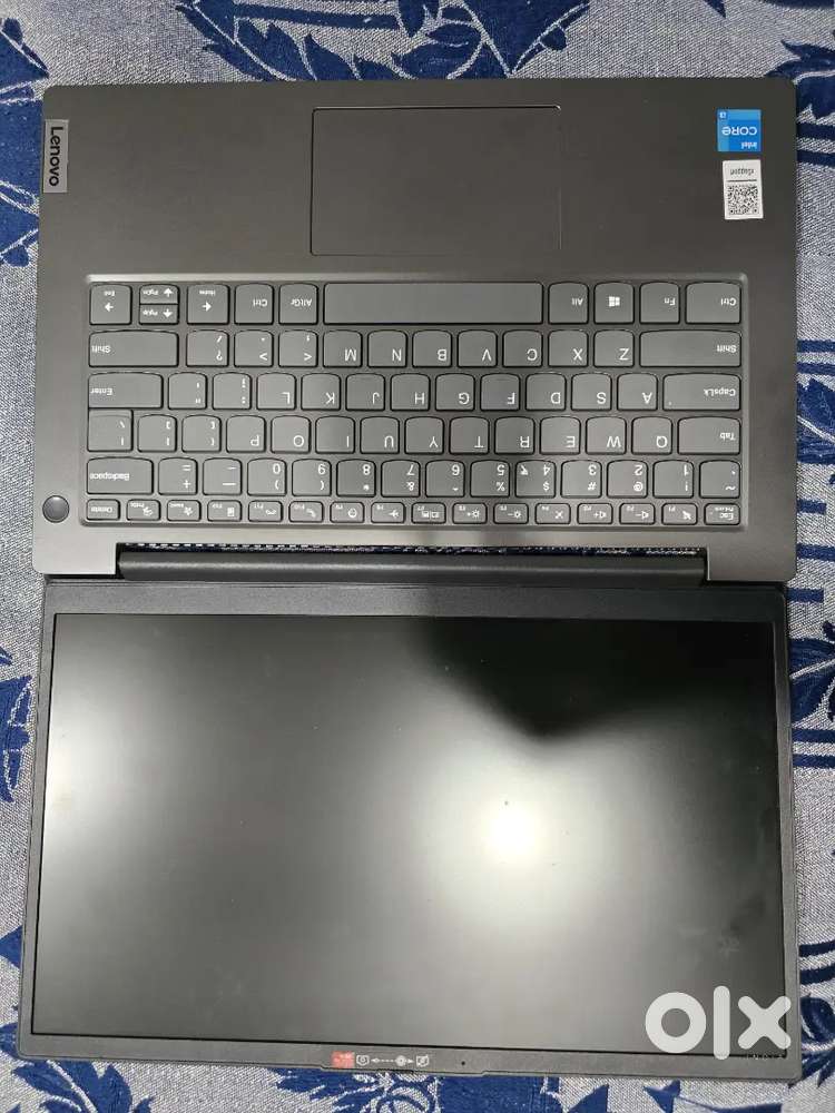 Lenovo v14 g2 itl laptop 13 full HD screen backlit keyboard