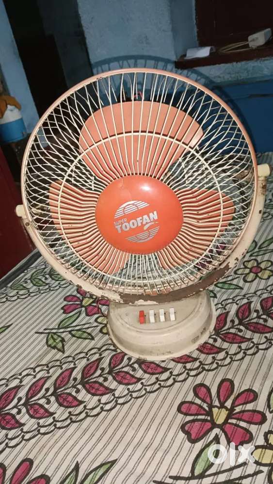 Super Toofan Table Fan