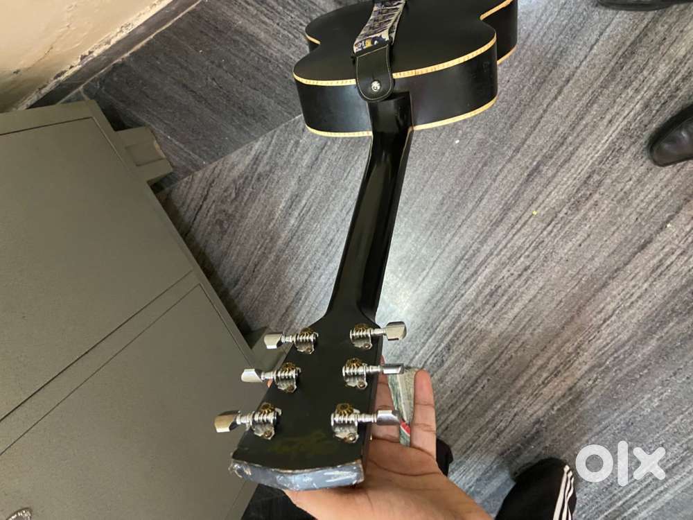 Musical guitar