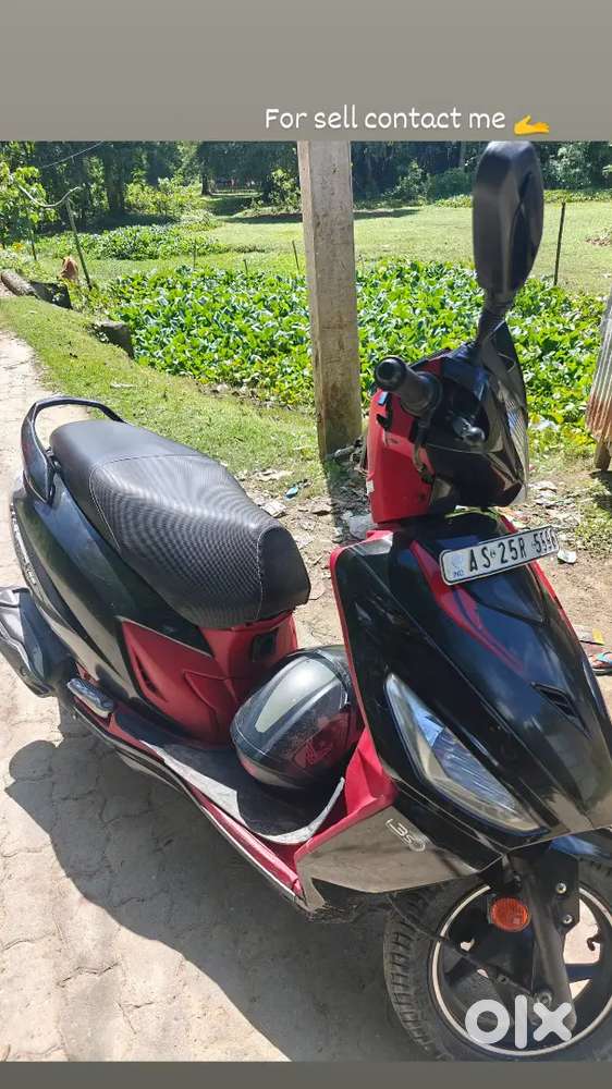 Hero scooty