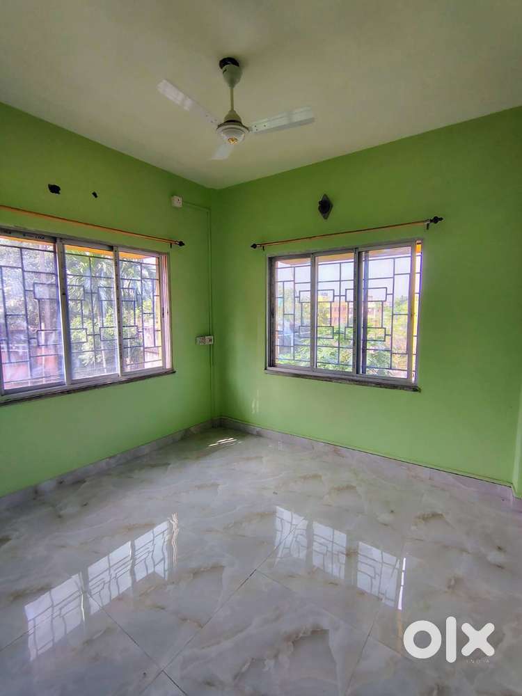 Flat for Rent with Garage