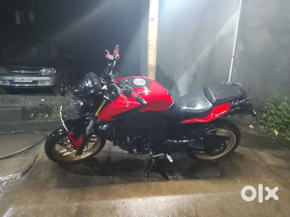 Dominar 400cc exchange car or 350 classic front fork demage