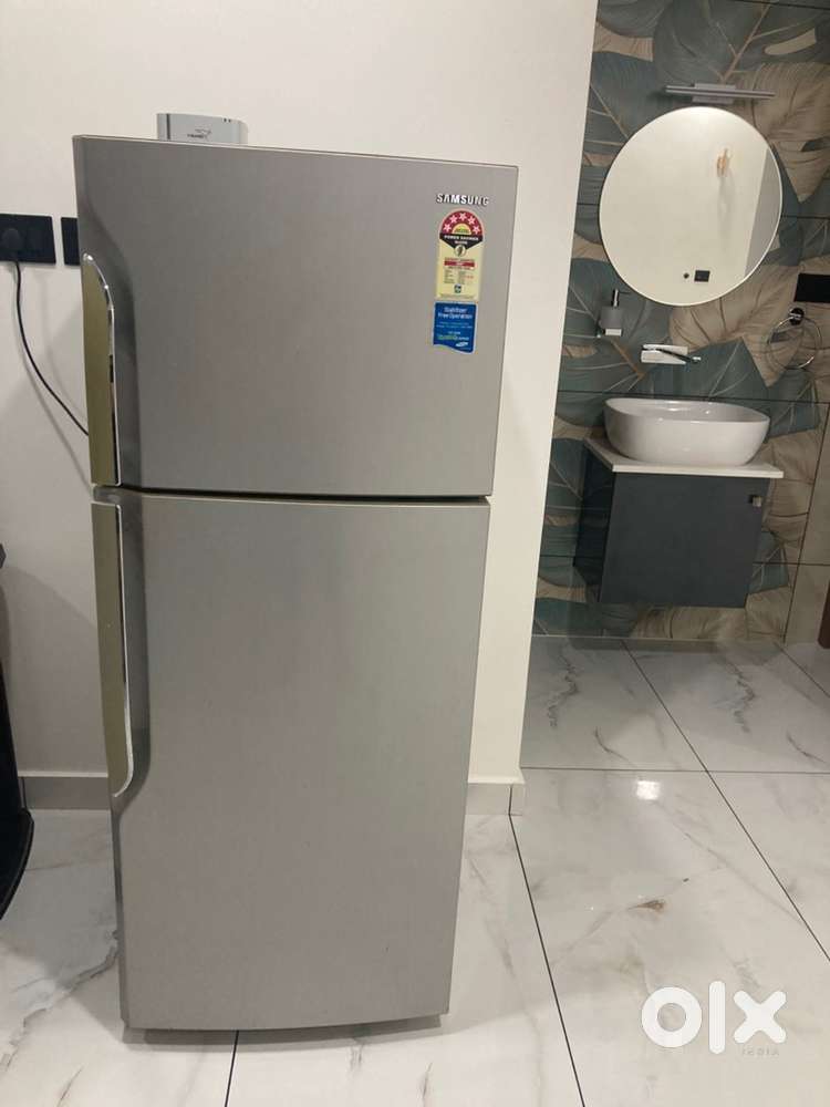 Double door samsung refrigerator