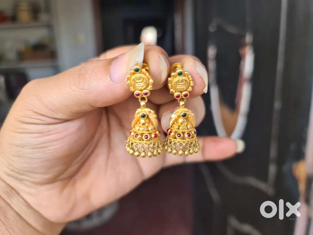 Gold earrings