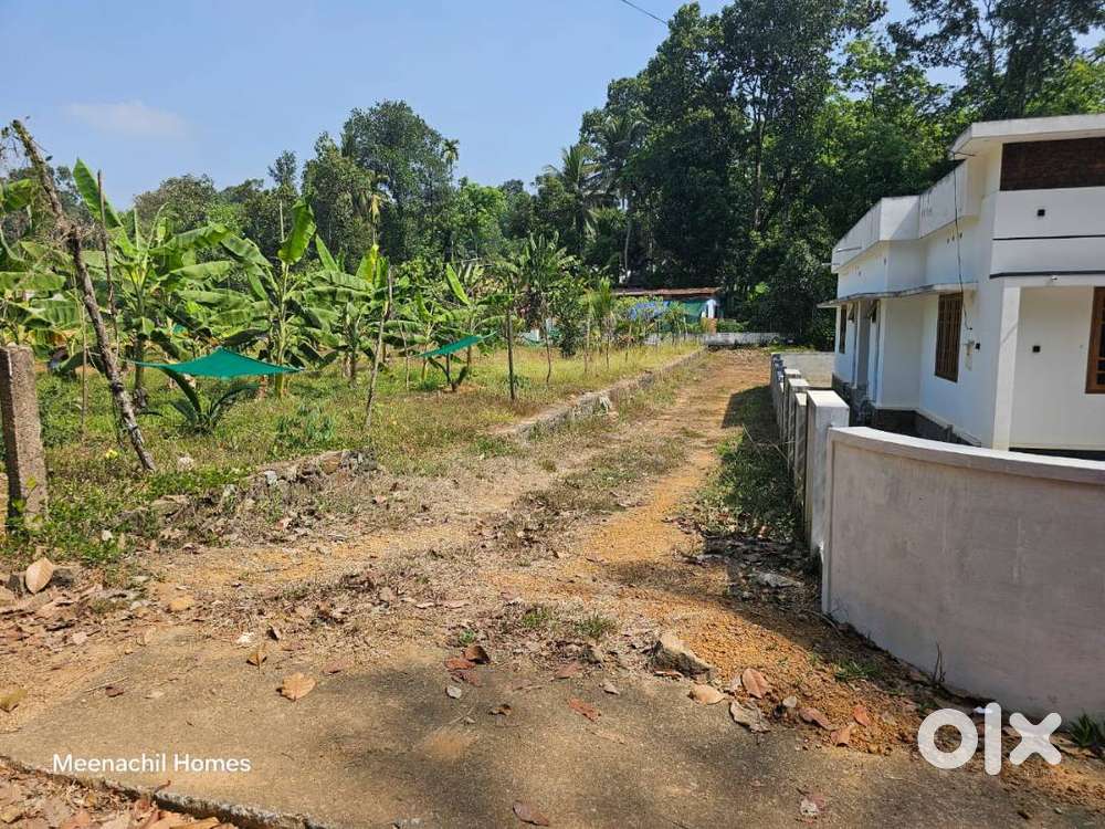 പാലാ - പൊൻകുന്നം റോഡിൽ , 13.5 Cent സ്ഥലം വിൽപ്പനയ്ക്ക്