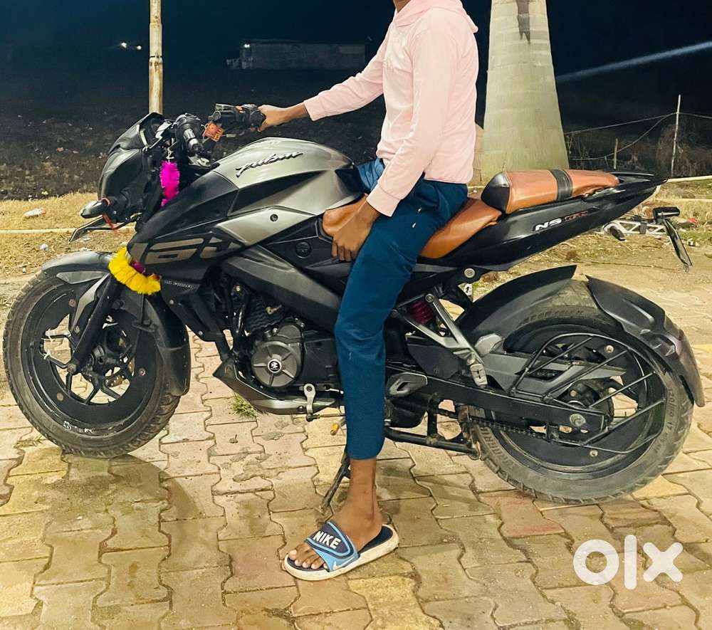 Good condition brand new tyre koi kaam nhi with full service