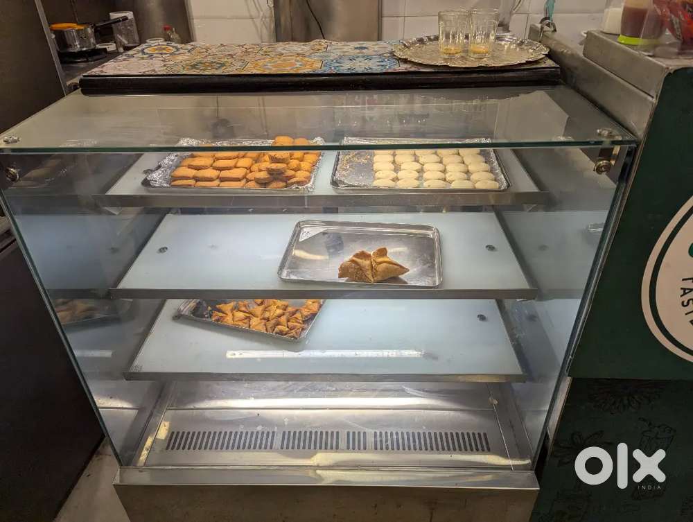 For tea shop and cafe item for sale  Display warmer for sale