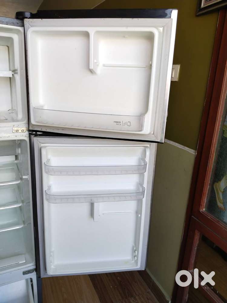 Whirlpool 215L Frost Free Triple-Door Refrigerator