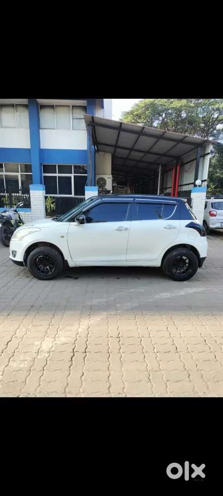 Maruti Suzuki Swift lxi 2013