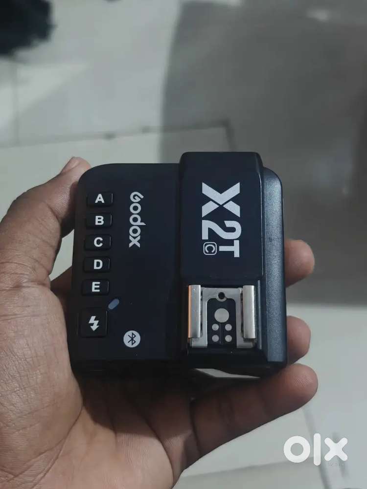 Godox X2T Trigger & Godox V1 Flash (Canon Mount) – Excellent Condition