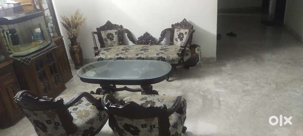 Love set 5 seater with center table  and cabinet