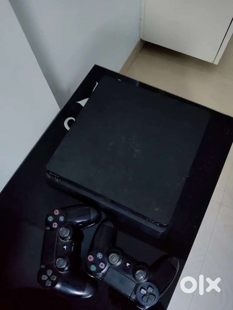 PlayStation 4 Slim