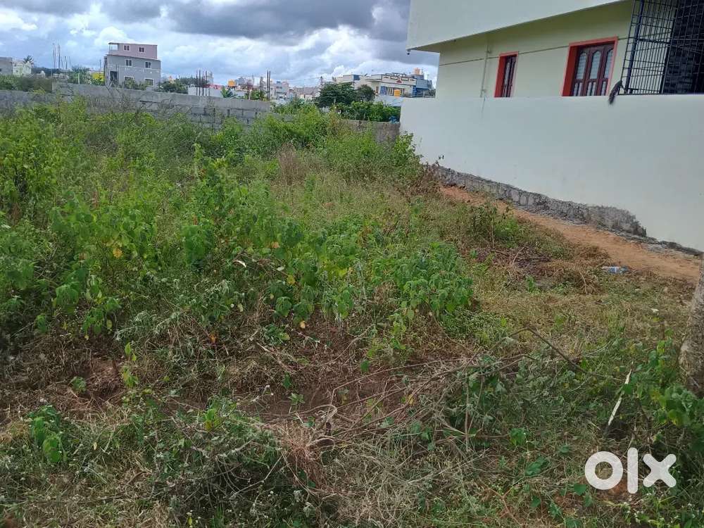 Plot for sale near Railway station back side.