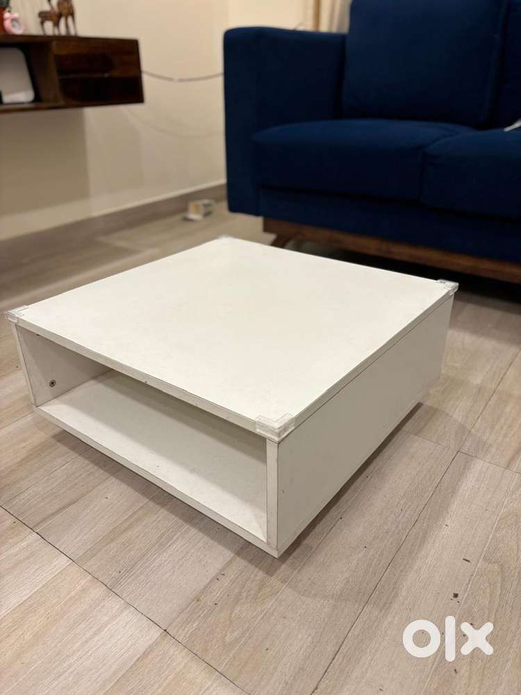 Tea table with wheels