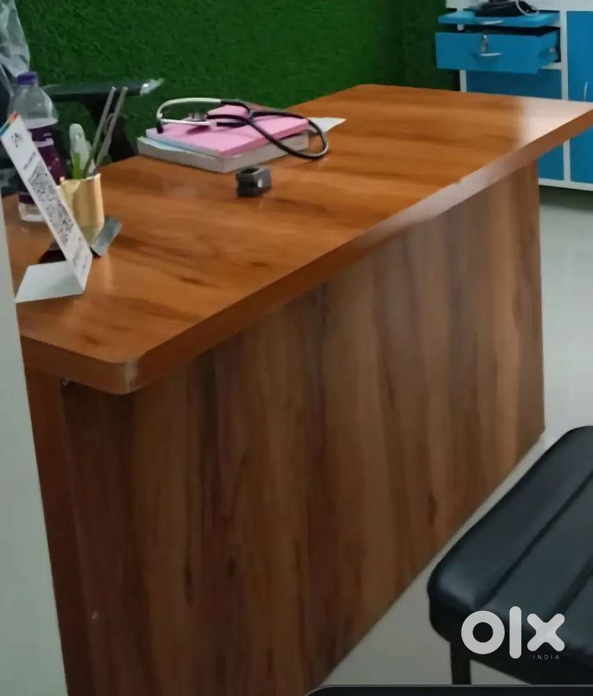 Computer Table with storage