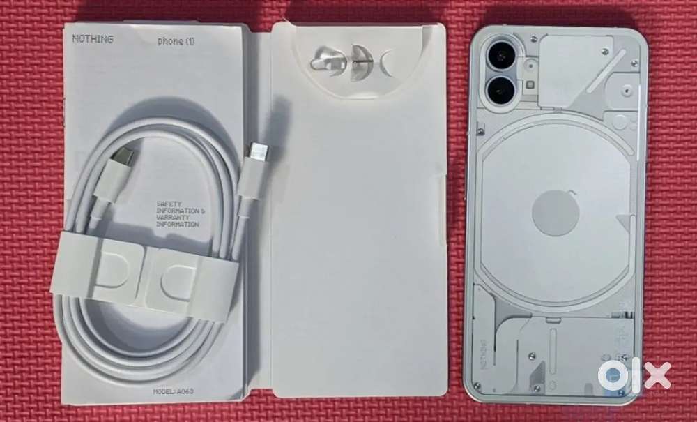 Nathing phone 1 5G (8 STORAGE 256)