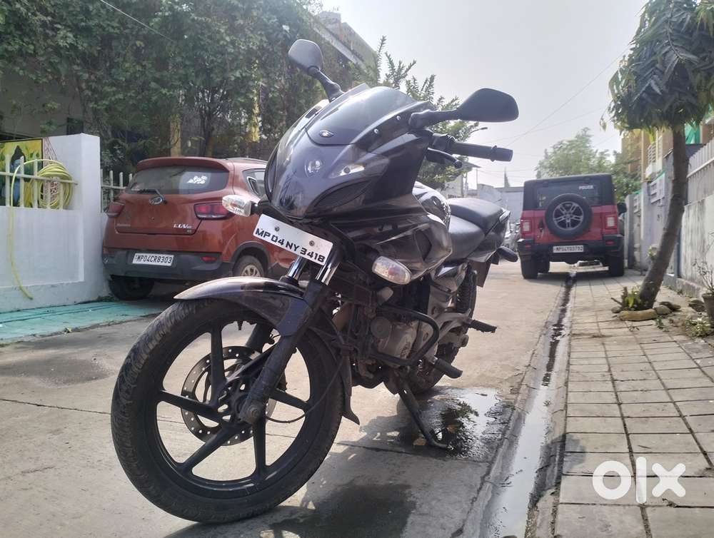 Pulsar 220F - 2015