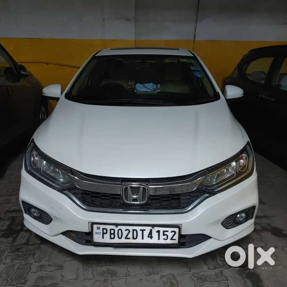 White beauty with sunroof