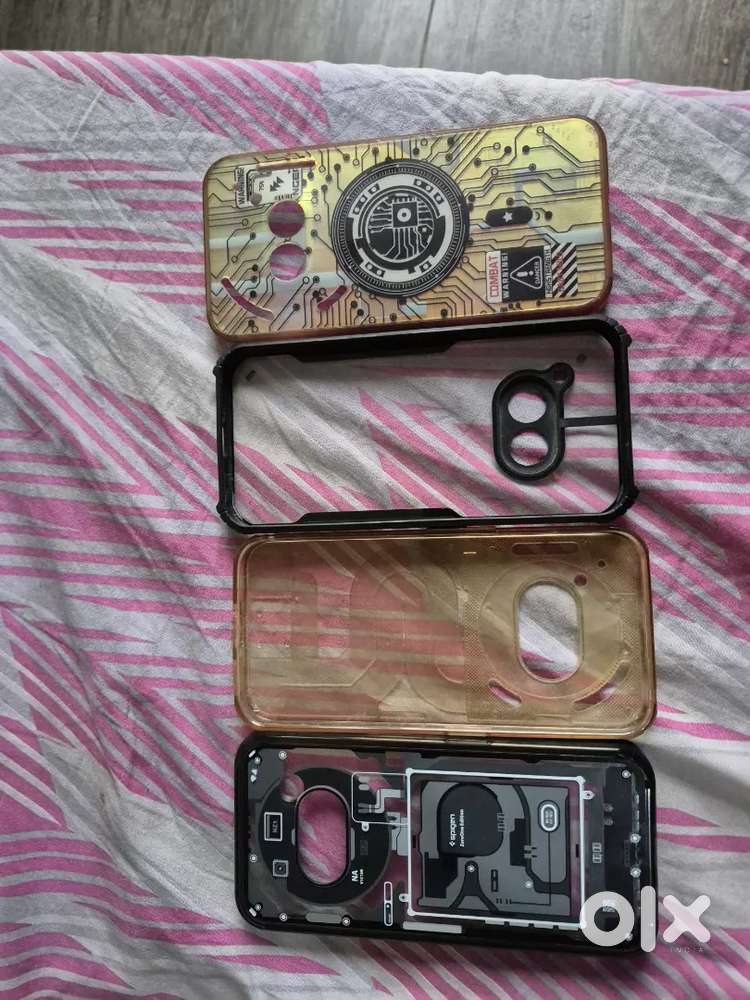 4 case one of spigen original for nothing 2a hardly used