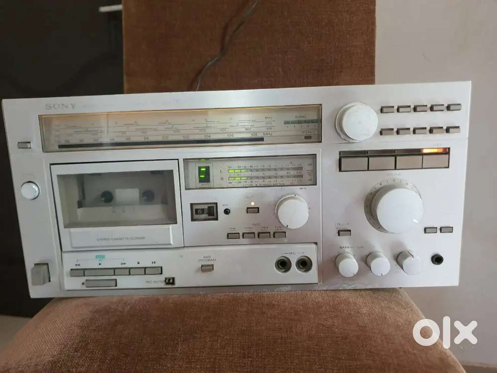 tape radio amplifier (Sony music system)