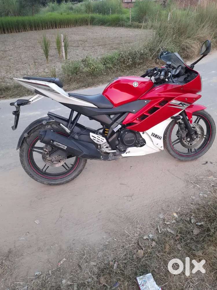 YAMAHA R15 V2.0