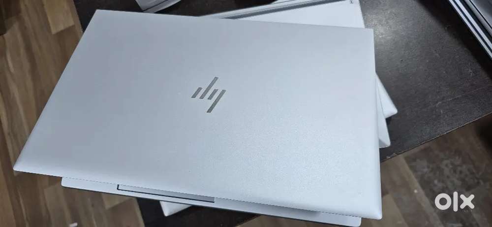 Hp i5-6th gen laptop,256 gb new SSD,8gb ram,14 ,good  backup.rs 17000