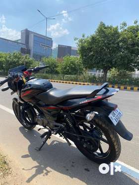 Bajaj pulsar 150 A1 condition new tyre  all pepar  completed