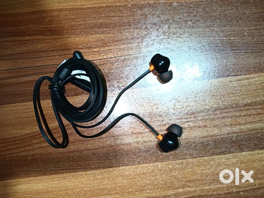 Brand new head phone ..