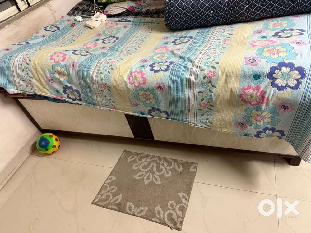 Single Bed With Storage