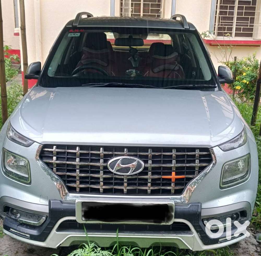 Hyuandi venue s petrol 1.2 2021 government employee owner brezza nexon