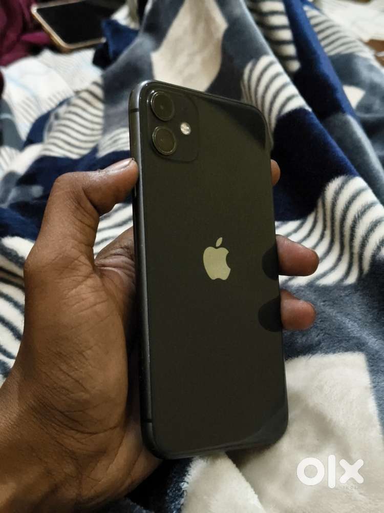 iphone 11  64GB