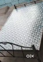 Pase cots and beds